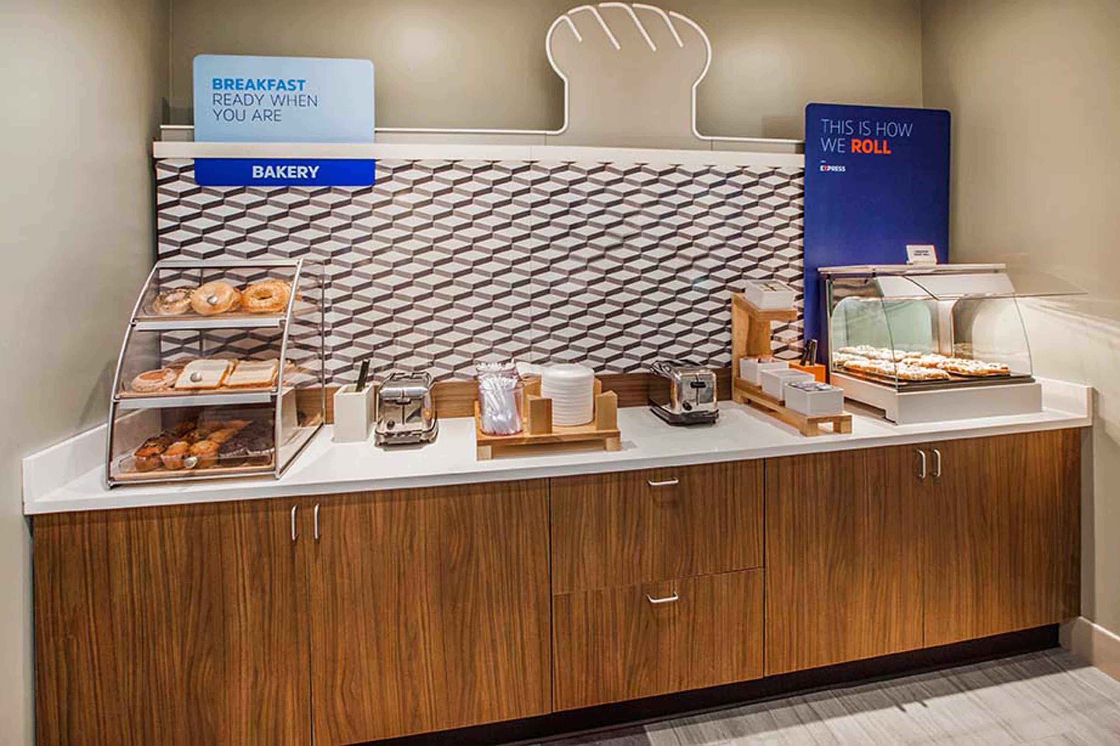 Holiday Inn Express & Suites Malvern By Ihg Ngoại thất bức ảnh